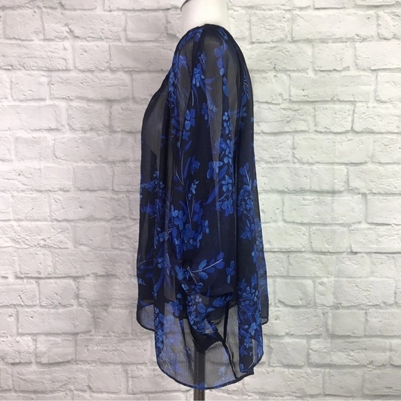 ❤️ 🆕 EXPRESS Blouse Floral Blue Sheer Dolman Sleeve Blue floral blouse XS - Picture 5 of 14